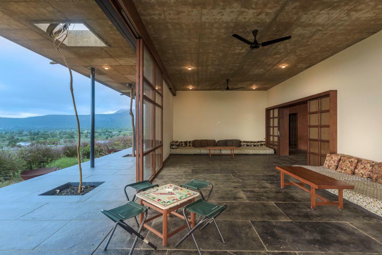 Saffronstays Zen, Igatpuri - Lake-View Villa With Indoor And Outdoor Games Eksteriør billede